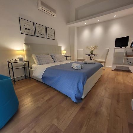 Living Cagliari Marina Bed and Breakfast Buitenkant foto