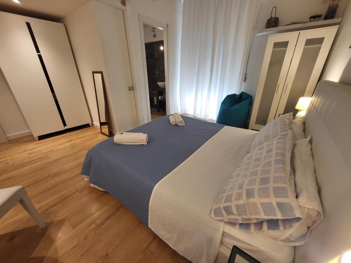 Living Cagliari Marina Bed and Breakfast Buitenkant foto