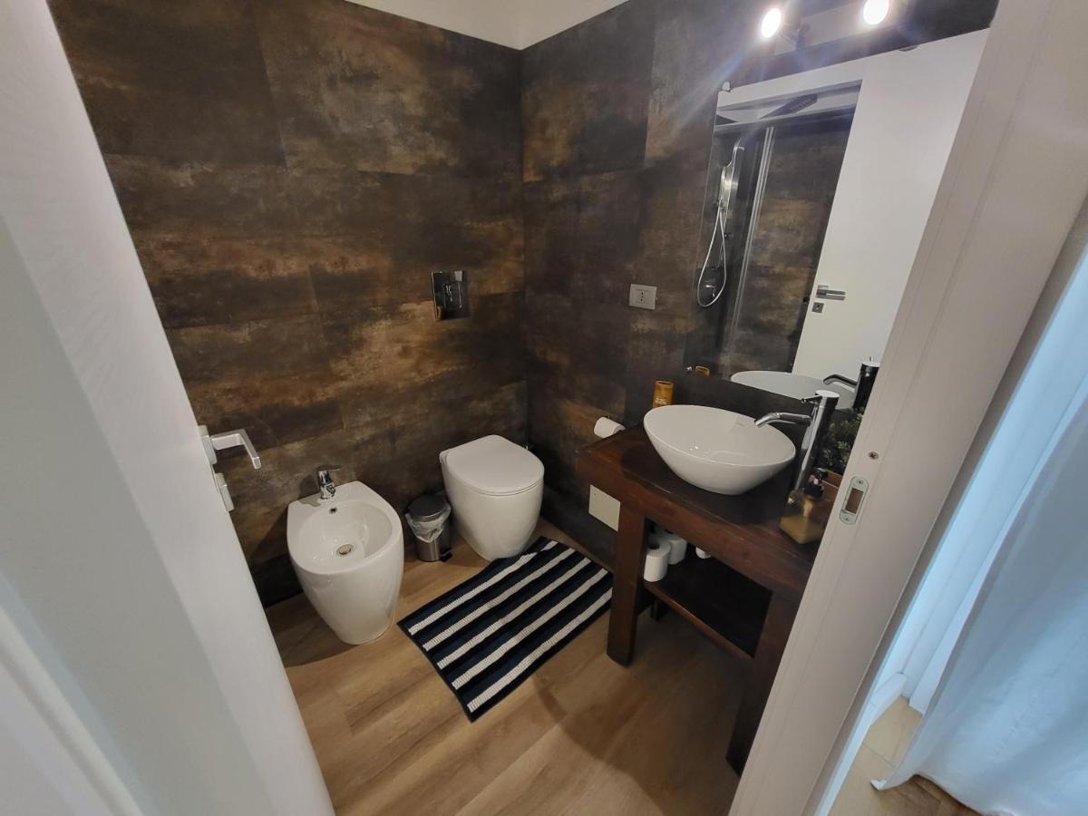 Living Cagliari Marina Bed and Breakfast Buitenkant foto