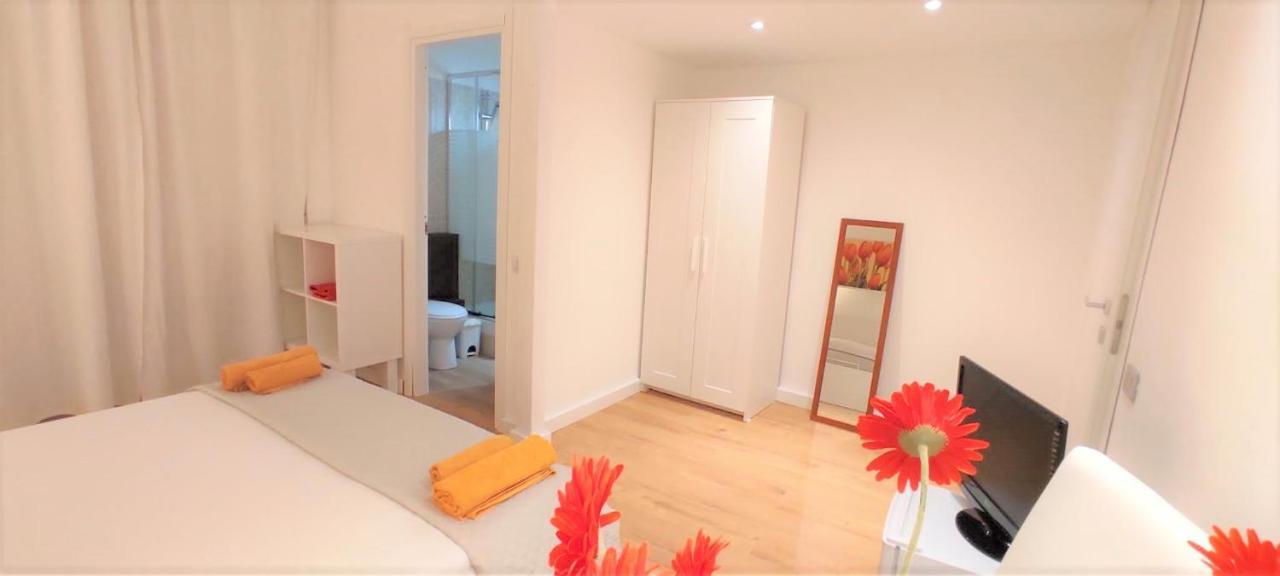 Living Cagliari Marina Bed and Breakfast Buitenkant foto